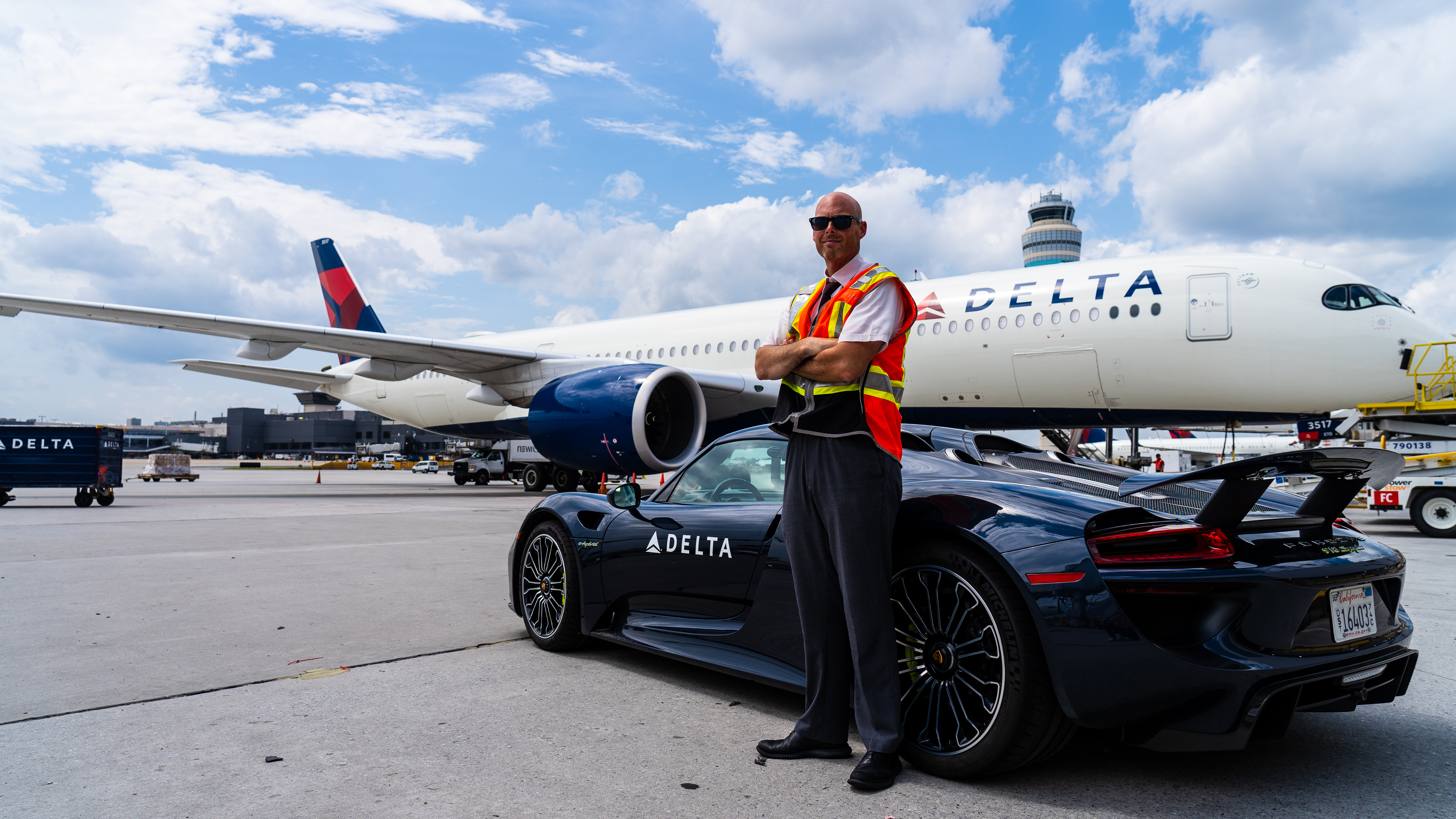 You are currently viewing Delta, Porsche celebrate partnership with rare appearance of 918 Spyder