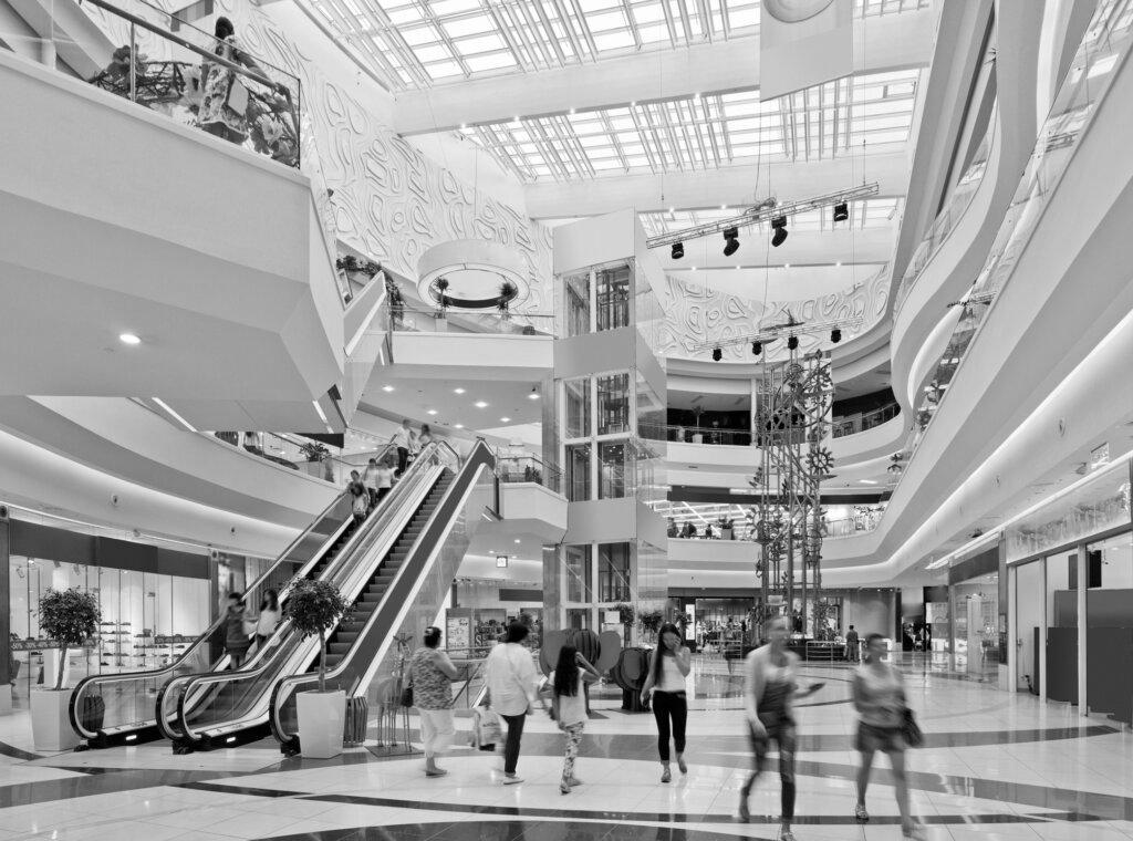 Read more about the article Holiday Shopping Surge: Bracing for the Increased Retail Workplace Violence Risks