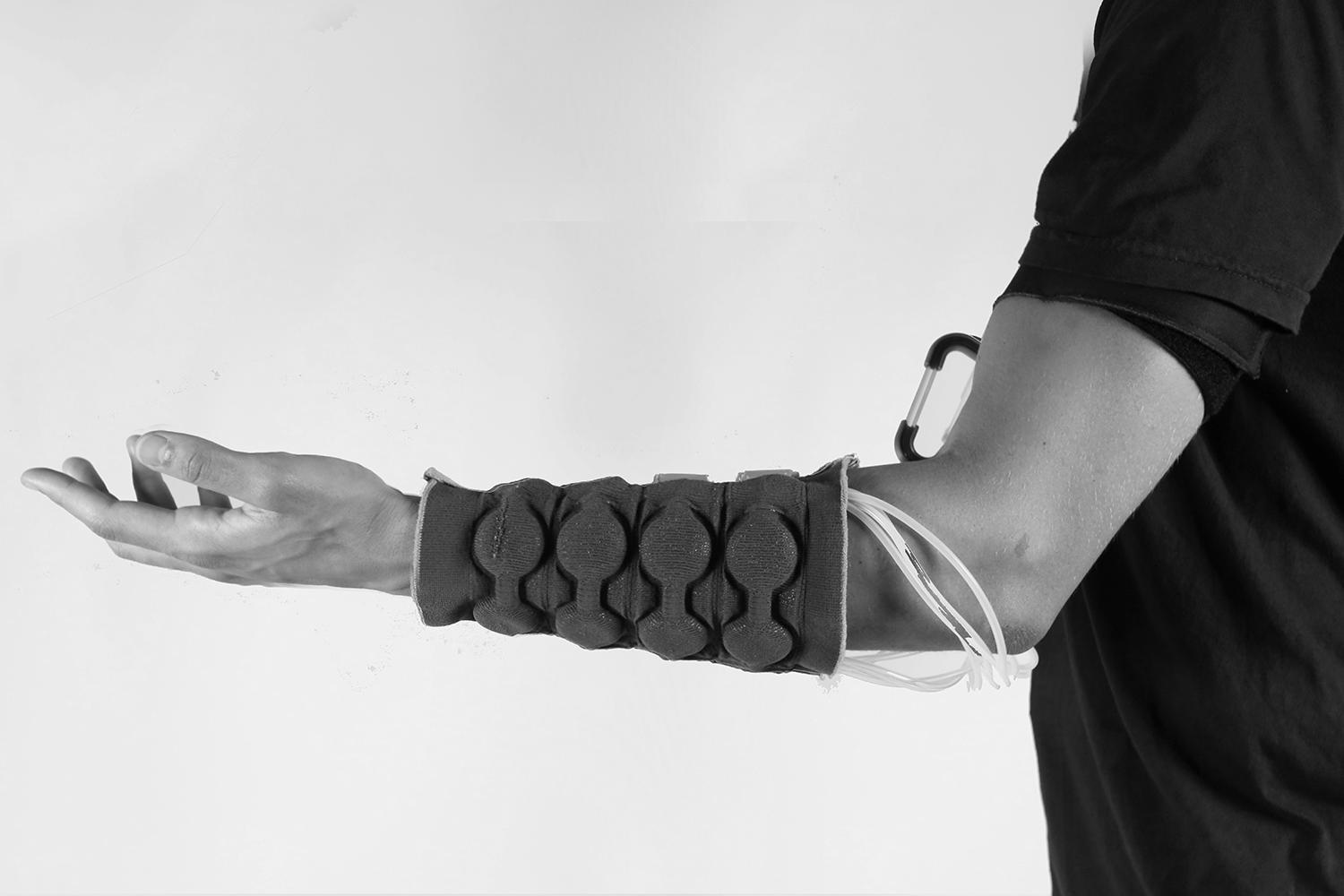 Read more about the article New knit haptic sleeve simulates realistic touch