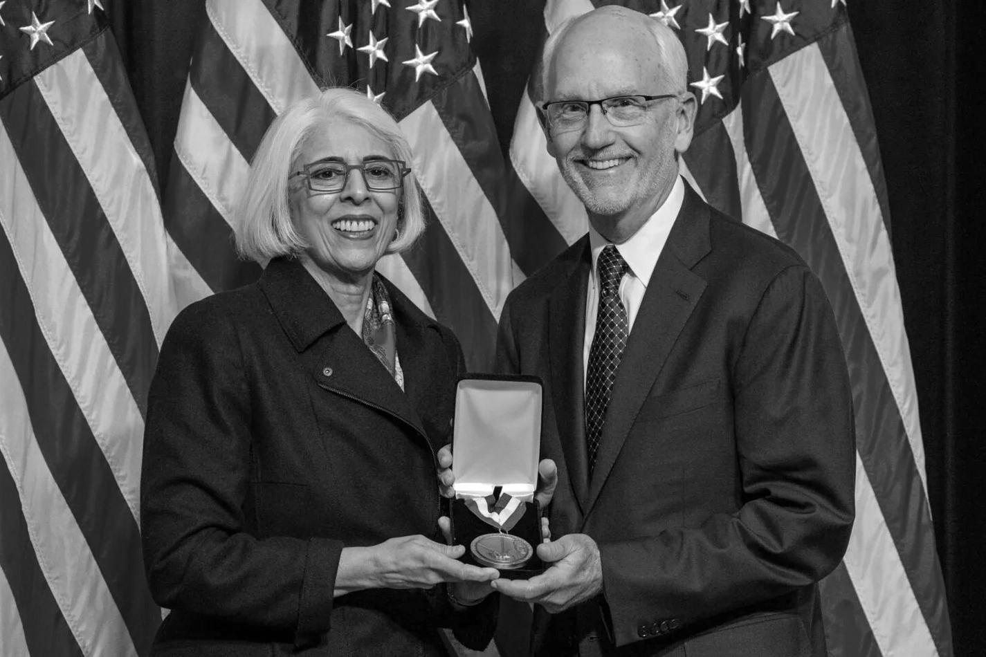 Read more about the article Paul Yock receives National Medal of Technology and Innovation